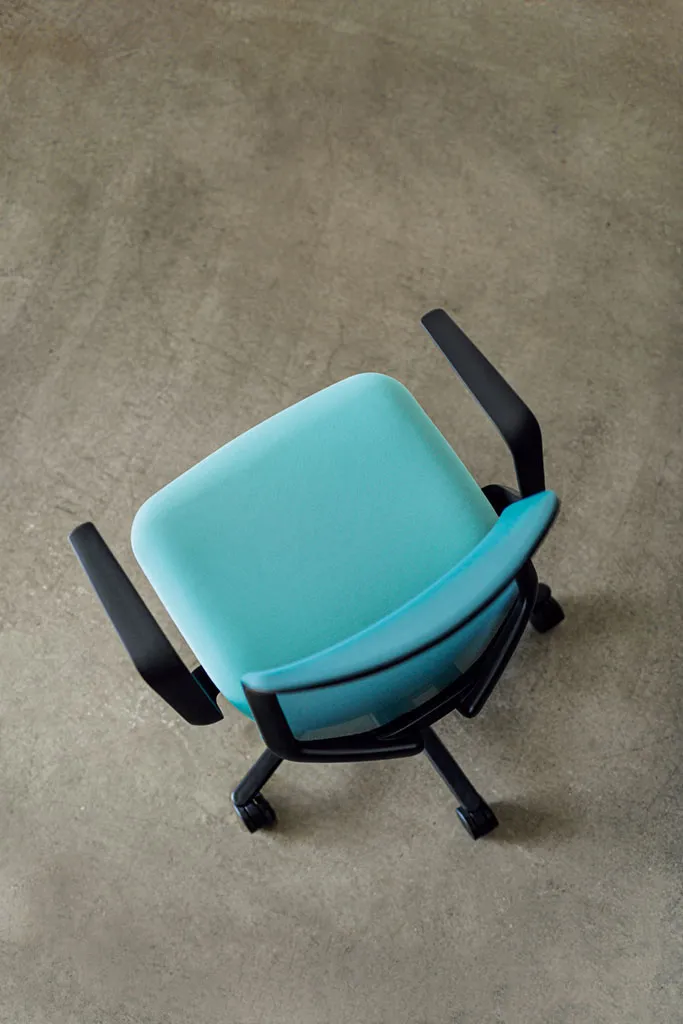 GHẾ VĂN PHÒNG UCHIDA CARRISA